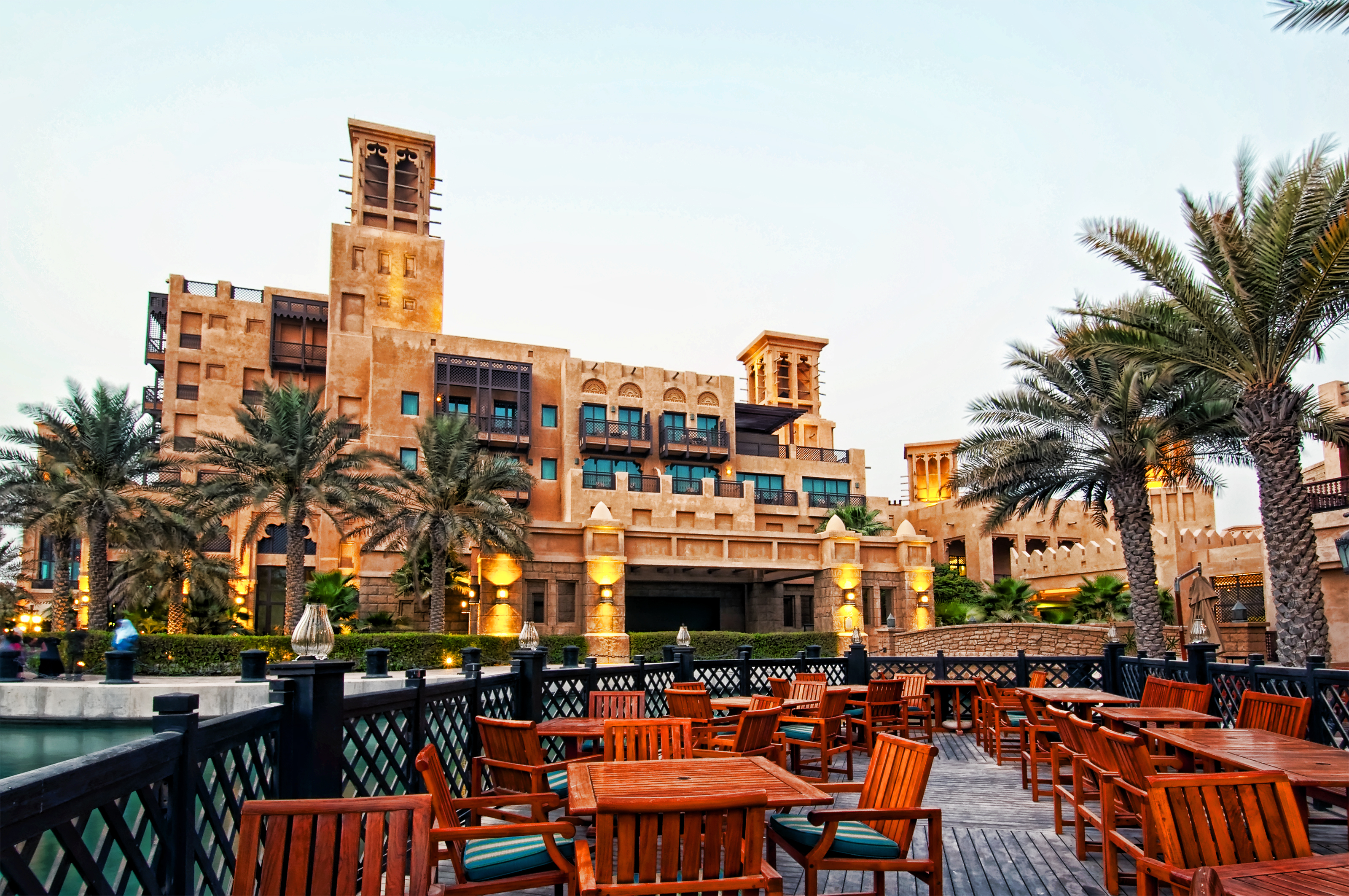 Covid-19: It is decided to reduce social distancing in restaurants and cafes in Dubai