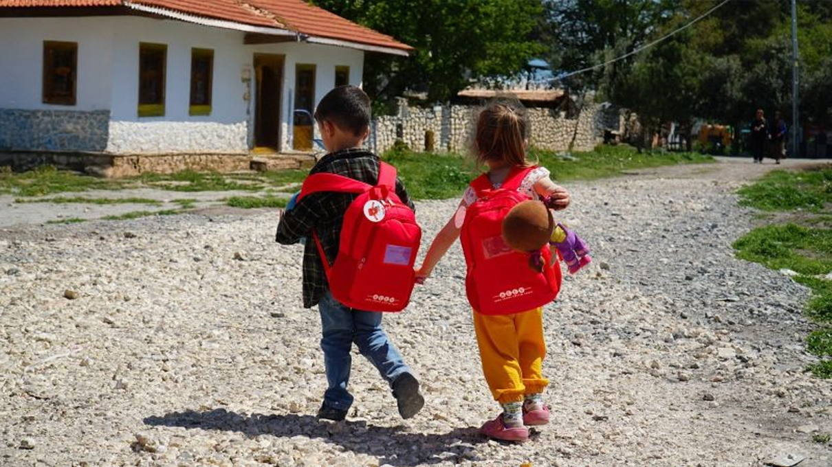 AÇEV'den "İlk Okul Çantam" Kampanyası