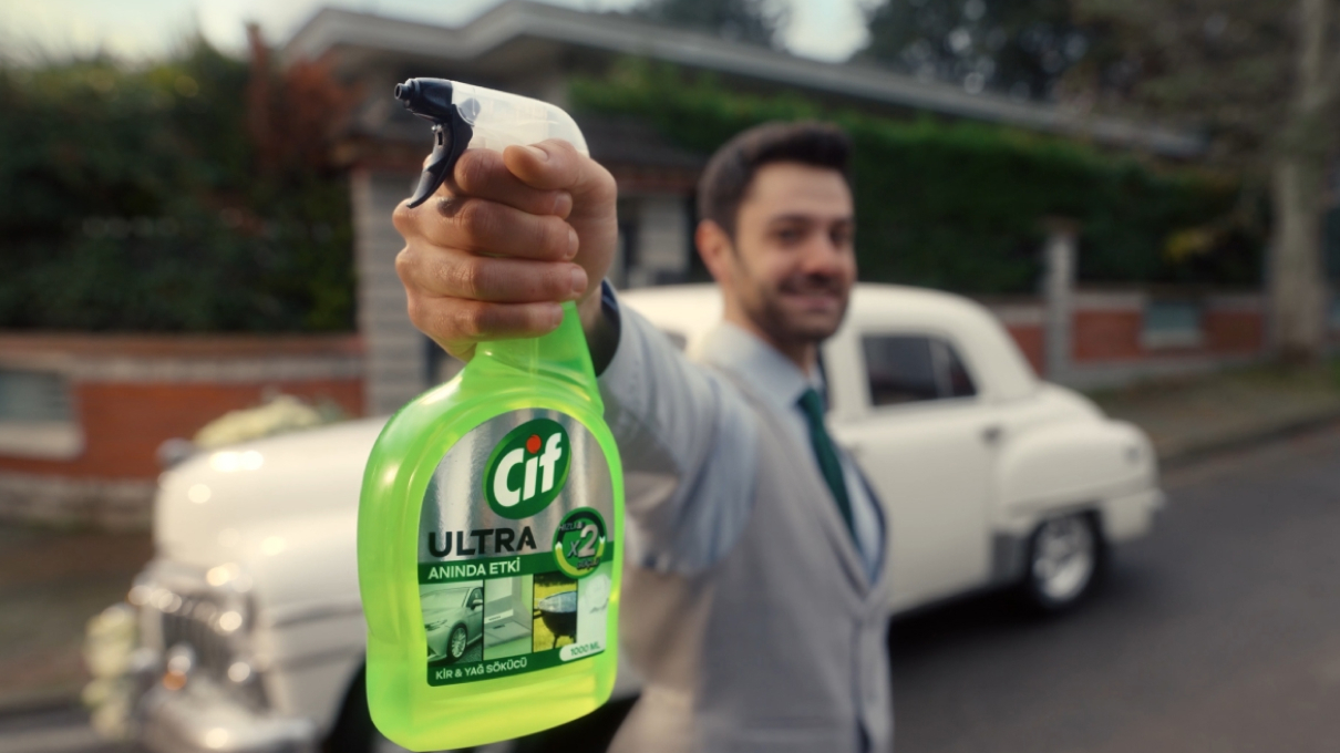 Cif’ten Temizliğe Yeni Bir Söylem